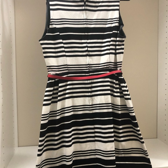 A-line dress black and white stripes size large - Picture 2 of 3